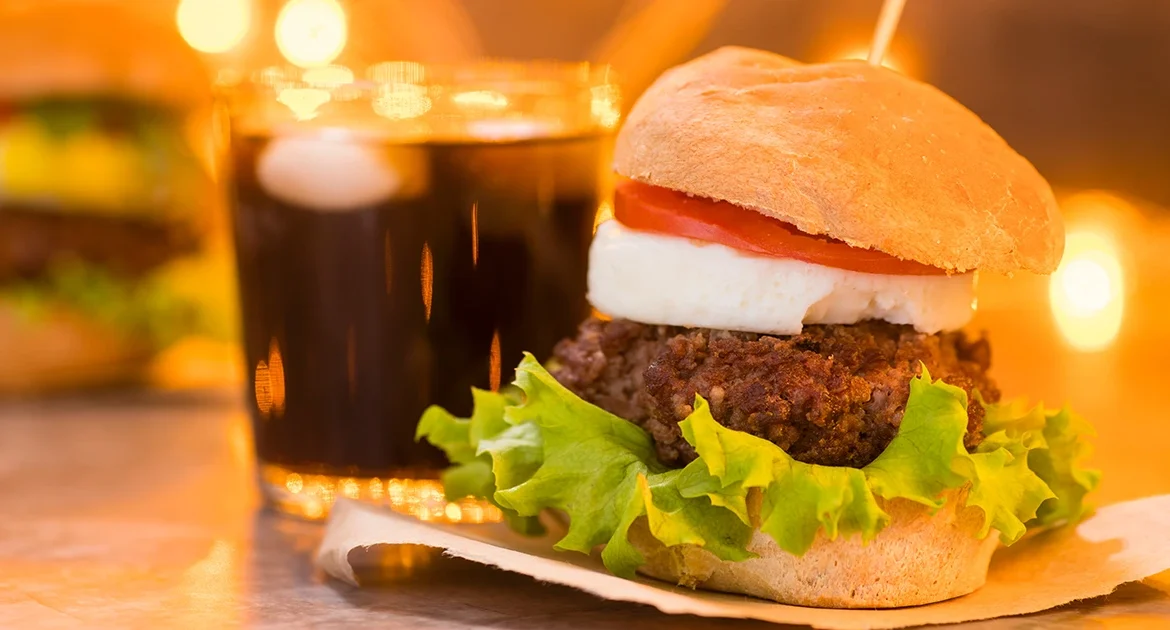 5-reasons-to-visit-bronco-burger-this-weekend